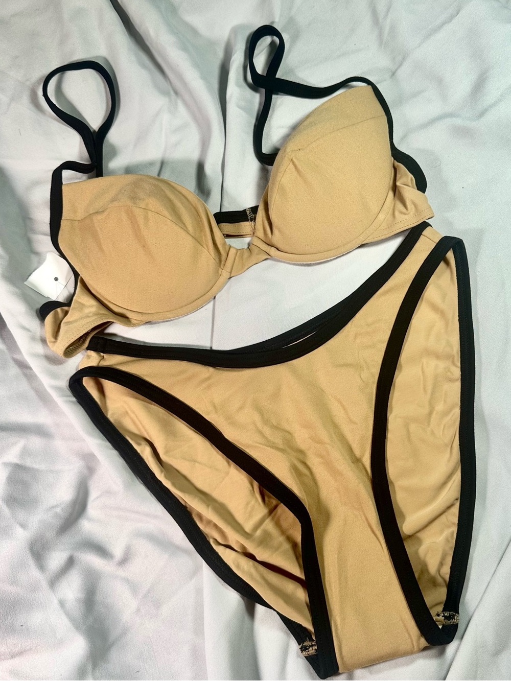 Janine Robin Womenโs Bikini Swimsuit Set Size 2 Beigeโ Black Underwire